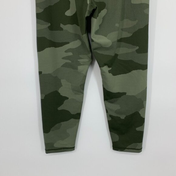 Aerie Offline Leggings High Rise 7/8 Green Camo Pull On Short Inseam - Picture 8 of 9